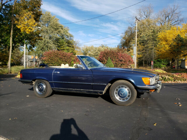 Mercedes-Benz 400-Series 1973 image number 0