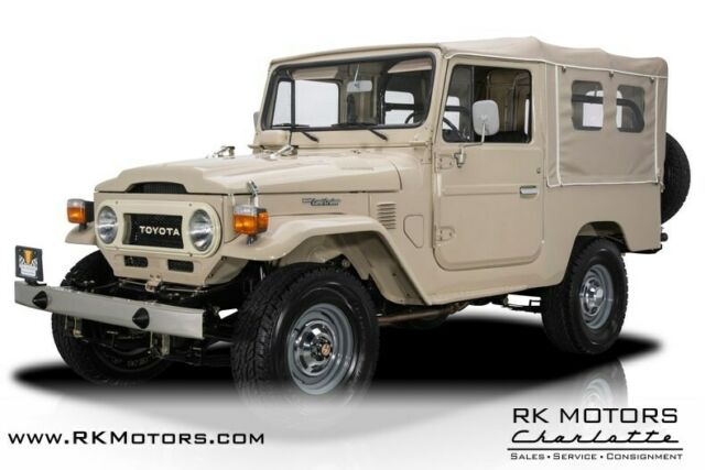 Toyota Land Cruiser 1977 image number 24