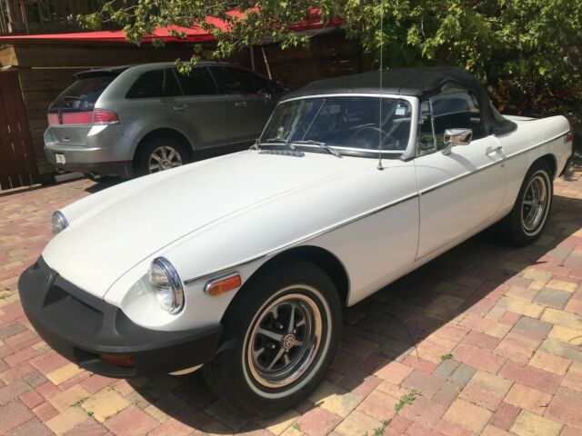 MG MGB 1979 image number 1