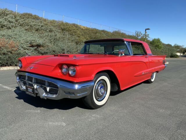 Ford Thunderbird 1960 image number 0