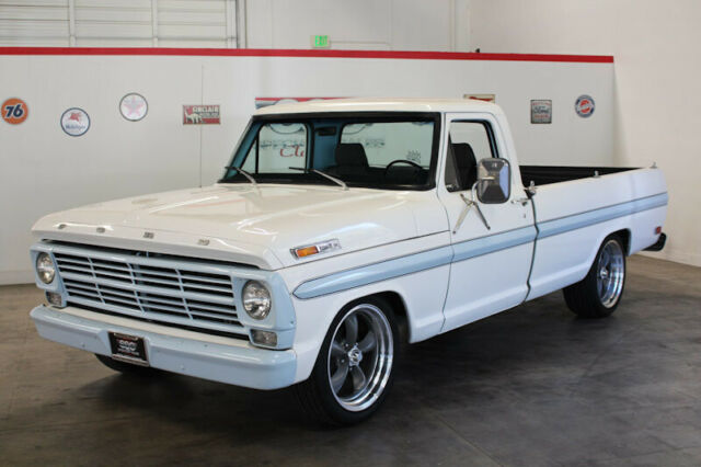 Ford F-100 1968 image number 1