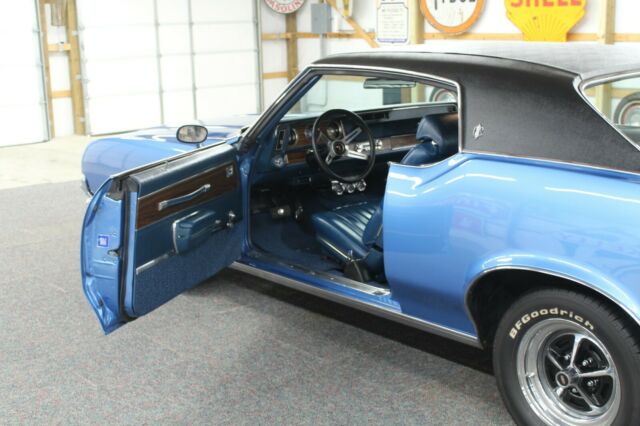 Oldsmobile Cutlass 1972 image number 30