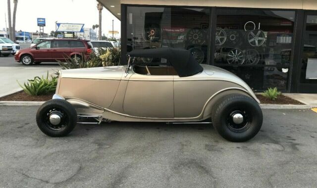 Ford Roadster 1934 image number 0