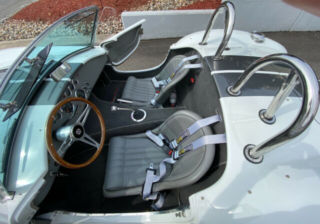 Shelby Cobra 1965 image number 11