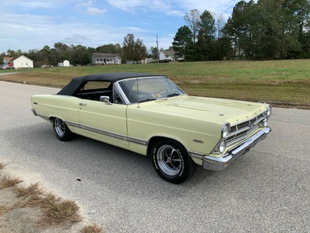 Ford Fairlane 1967 image number 28