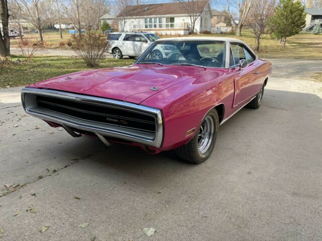 Dodge Charger 1970 image number 0