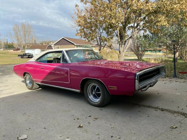 Dodge Charger 1970 image number 31