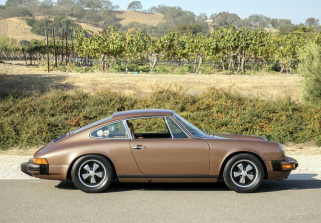 Porsche 911 1974 image number 29