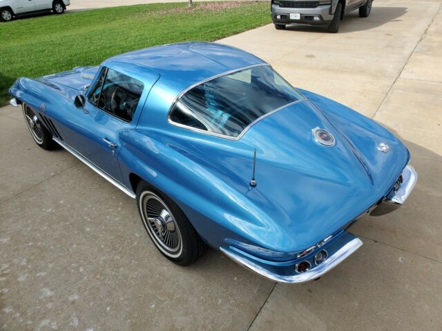 Chevrolet Corvette 1966 image number 32