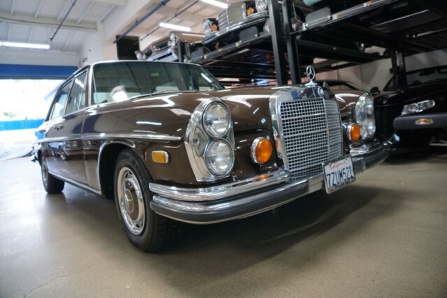 Mercedes-Benz 280 SEL 4.5 V8 Sedan 1973 image number 31