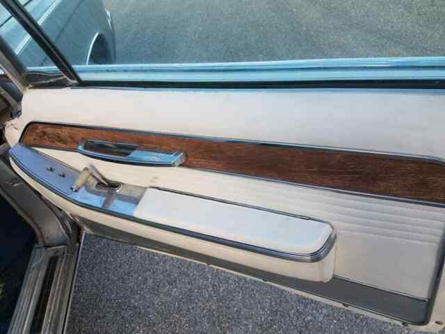 Chrysler Imperial 1966 image number 1