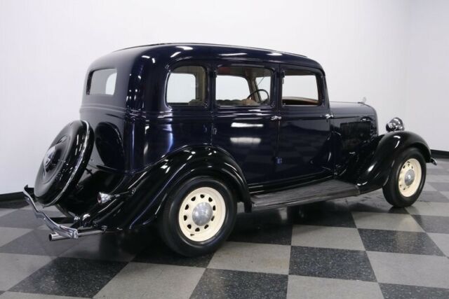 Plymouth 4 Door Sedan 1934 image number 14