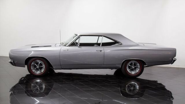 Plymouth Road Runner 1968 image number 1