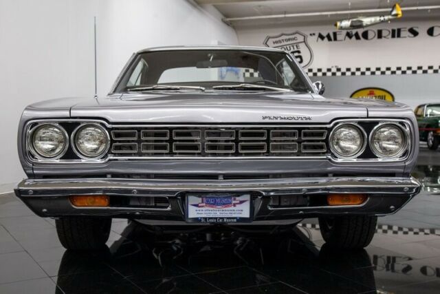 Plymouth Road Runner 1968 image number 2