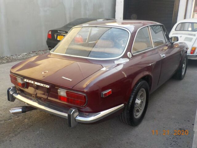 Alfa Romeo GTV 1974 image number 1