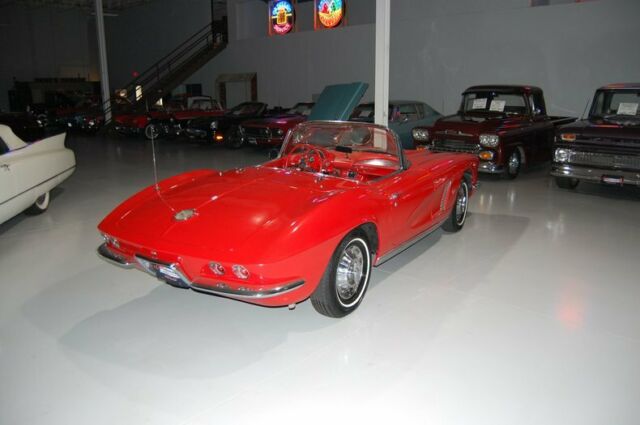 Chevrolet Corvette 1962 image number 4