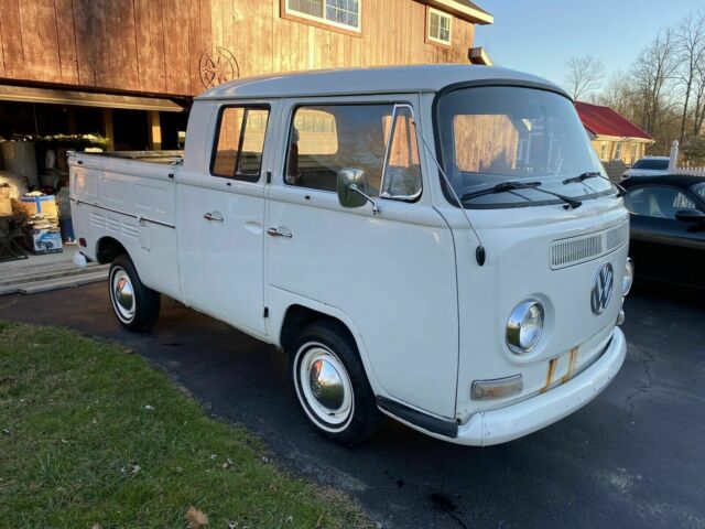 Volkswagen Double Cab 1970 image number 15