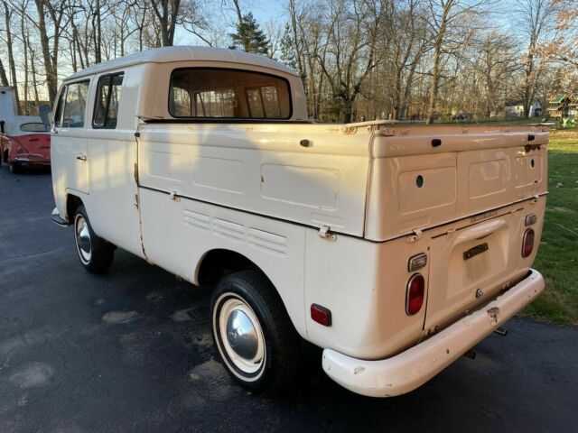 Volkswagen Double Cab 1970 image number 29