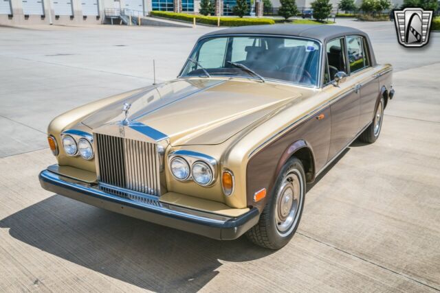 Rolls-Royce Silver Shadow 1975 image number 2