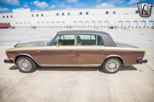 Rolls-Royce Silver Shadow 1975 image number 29