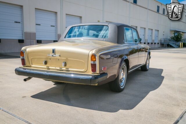 Rolls-Royce Silver Shadow 1975 image number 39