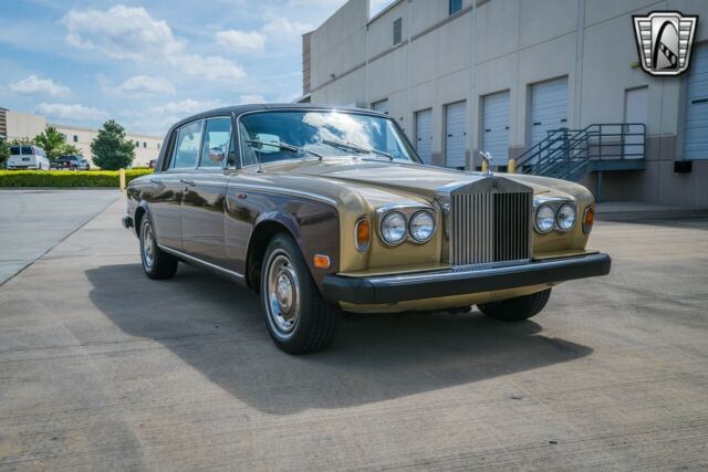 Rolls-Royce Silver Shadow 1975 image number 45