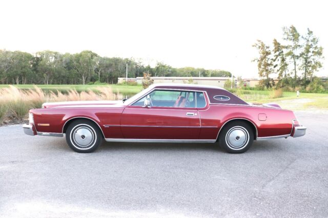 Lincoln Continental 1974 image number 1