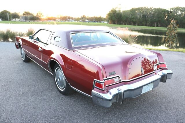 Lincoln Continental 1974 image number 2