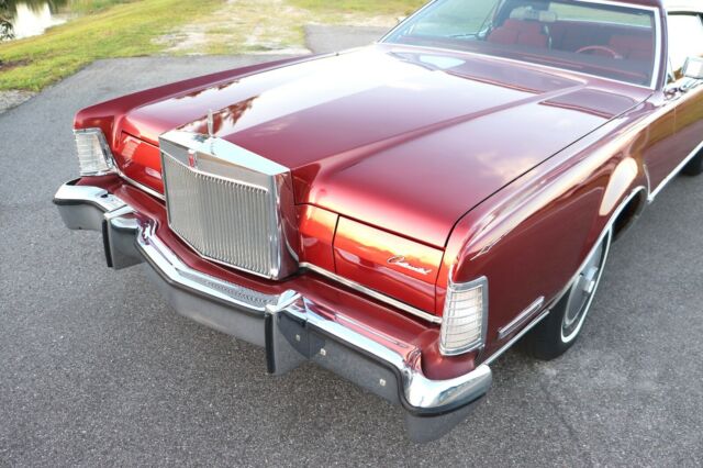 Lincoln Continental 1974 image number 30