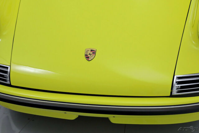 Porsche 911 1972 image number 9