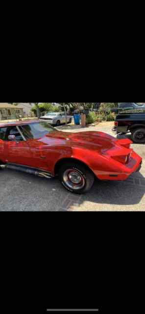 Chevrolet Corvette 1975 image number 13