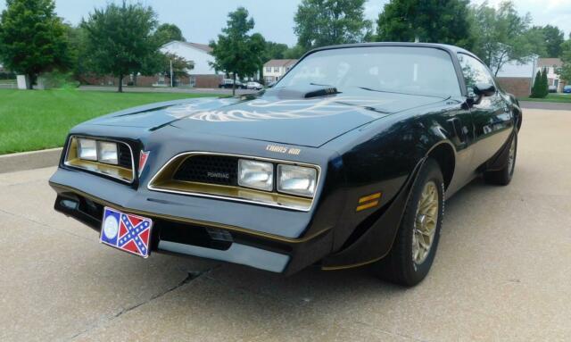 Pontiac Firebird 1977 image number 0