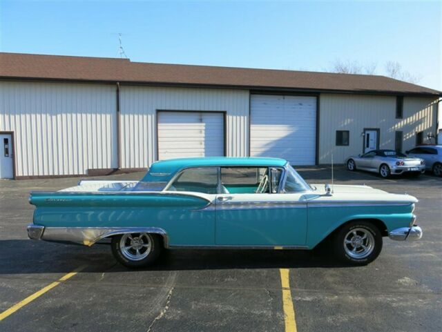 Ford Galaxie, 332ci Auto, P/S 1959 image number 14