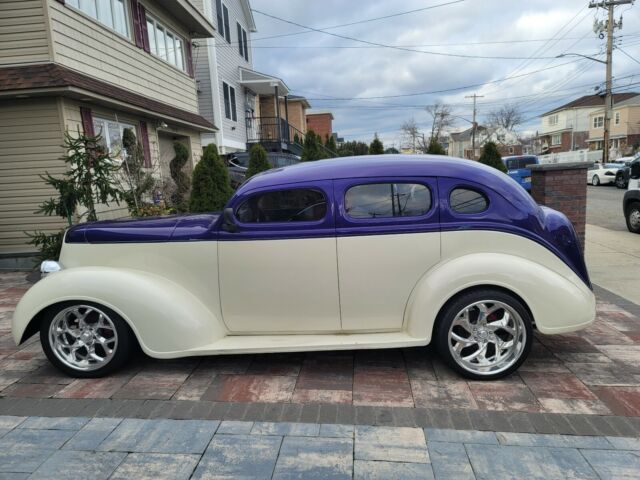 Plymouth sedan 1937 image number 24