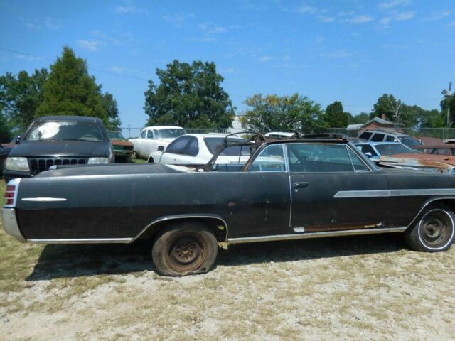 Pontiac Bonneville 1963 image number 6