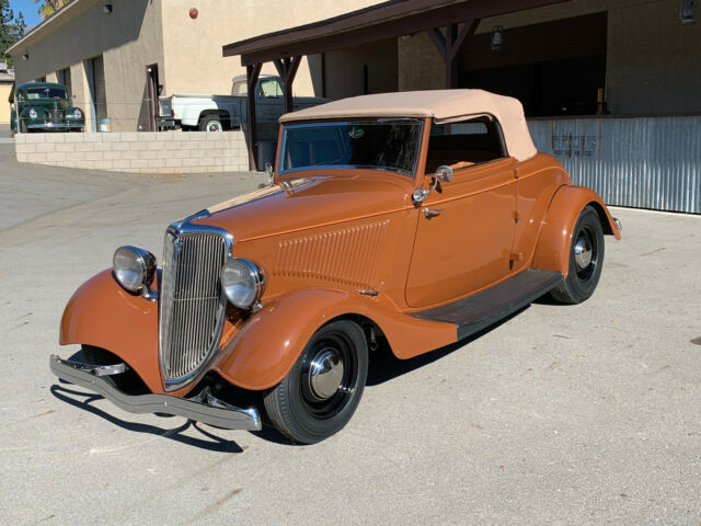 Ford Deluxe Cabriolet 1934 image number 0