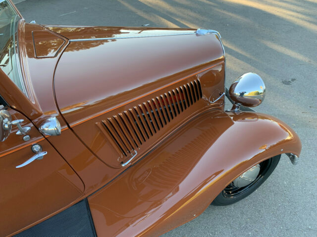 Ford Deluxe Cabriolet 1934 image number 11