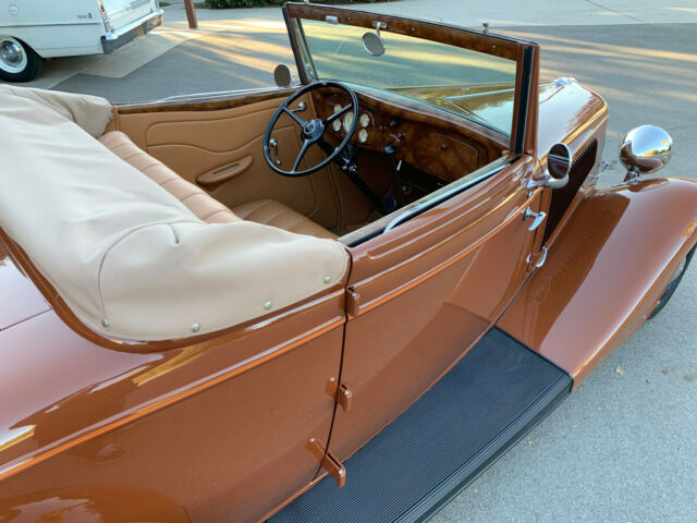 Ford Deluxe Cabriolet 1934 image number 29