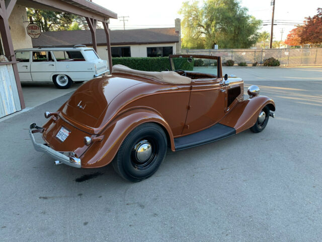 Ford Deluxe Cabriolet 1934 image number 30