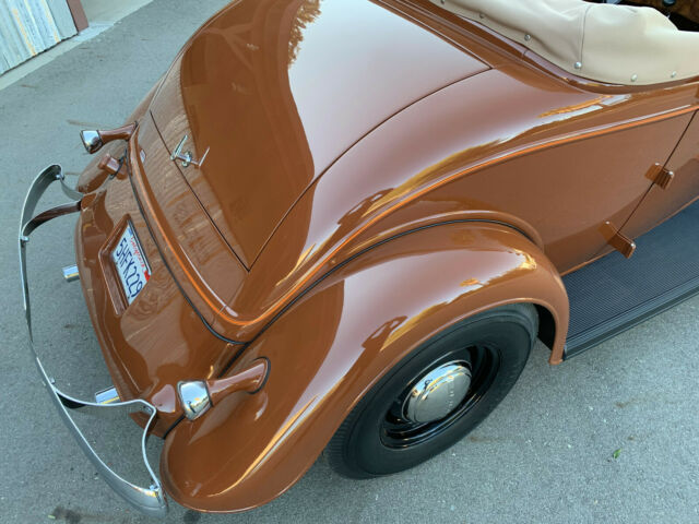 Ford Deluxe Cabriolet 1934 image number 32