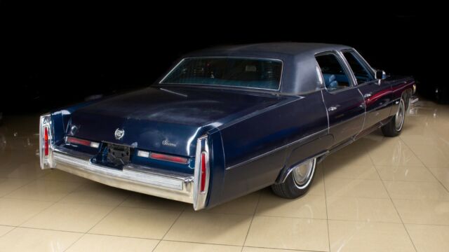 Cadillac Fleetwood 1975 image number 25