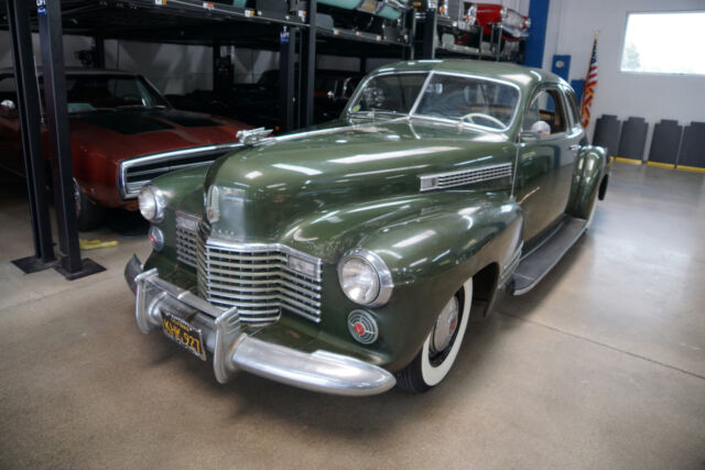 Cadillac Series 62 2 Door Hardtop 1941 image number 0