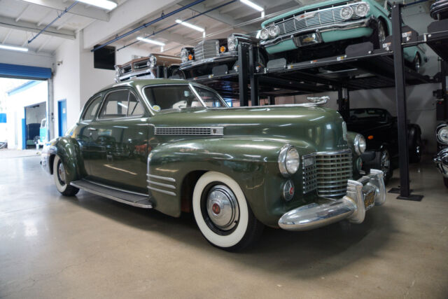 Cadillac Series 62 2 Door Hardtop 1941 image number 5