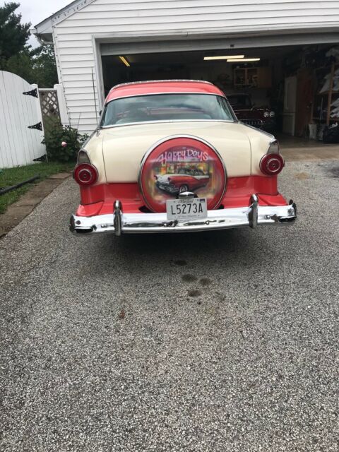 Ford Crown Victoria 1956 image number 16