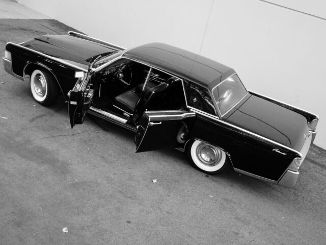 Lincoln Continental 1965 image number 1