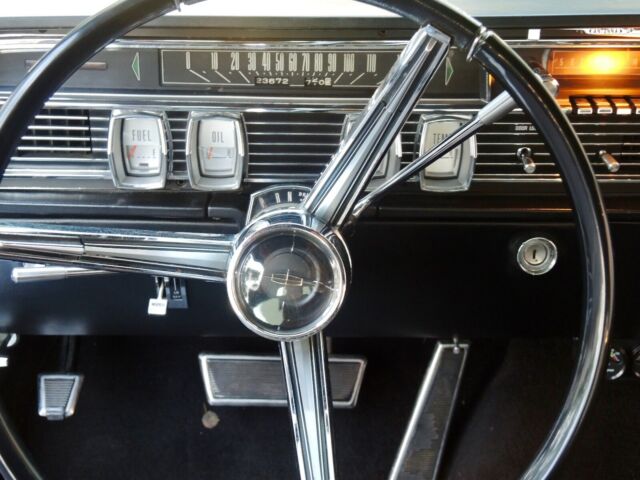 Lincoln Continental 1965 image number 30