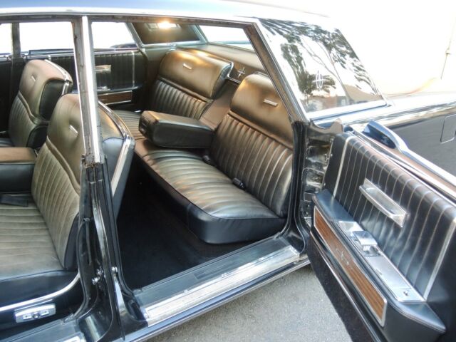 Lincoln Continental 1965 image number 33