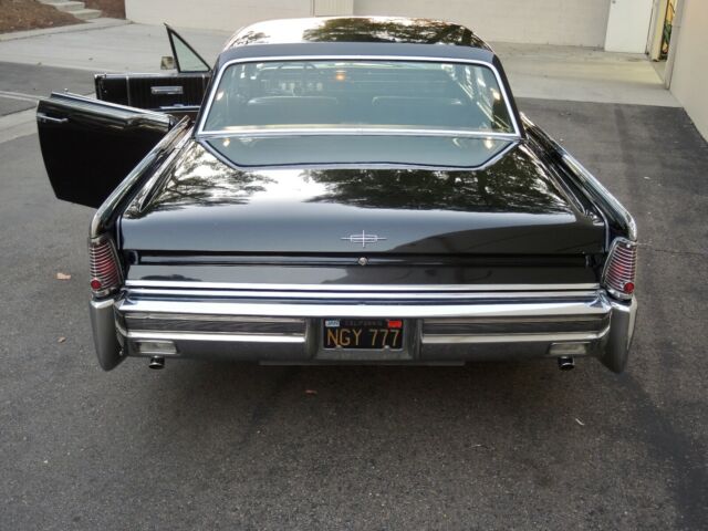 Lincoln Continental 1965 image number 37