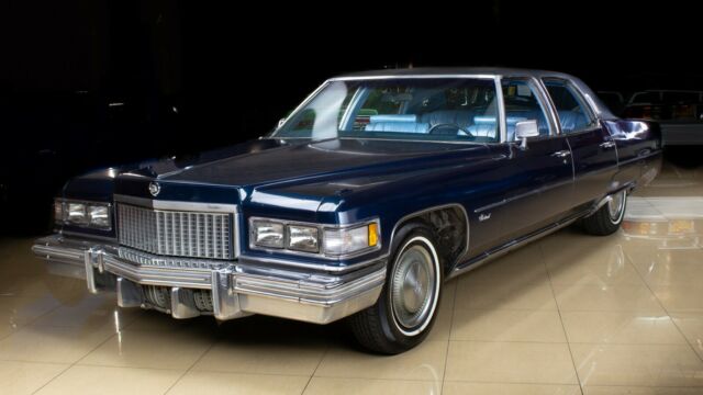 Cadillac Fleetwood 1975 image number 20