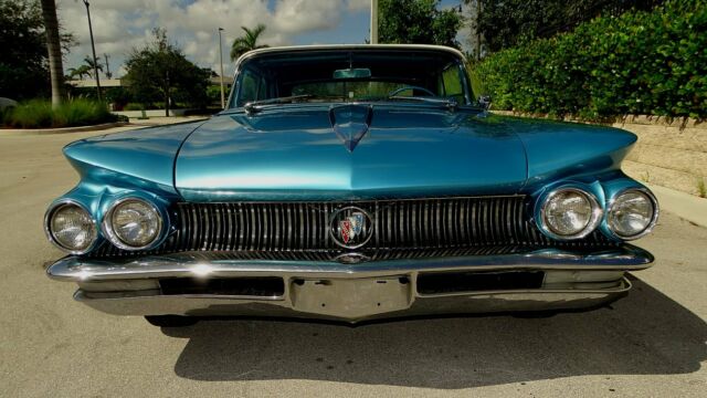 Buick LeSabre 1960 image number 33